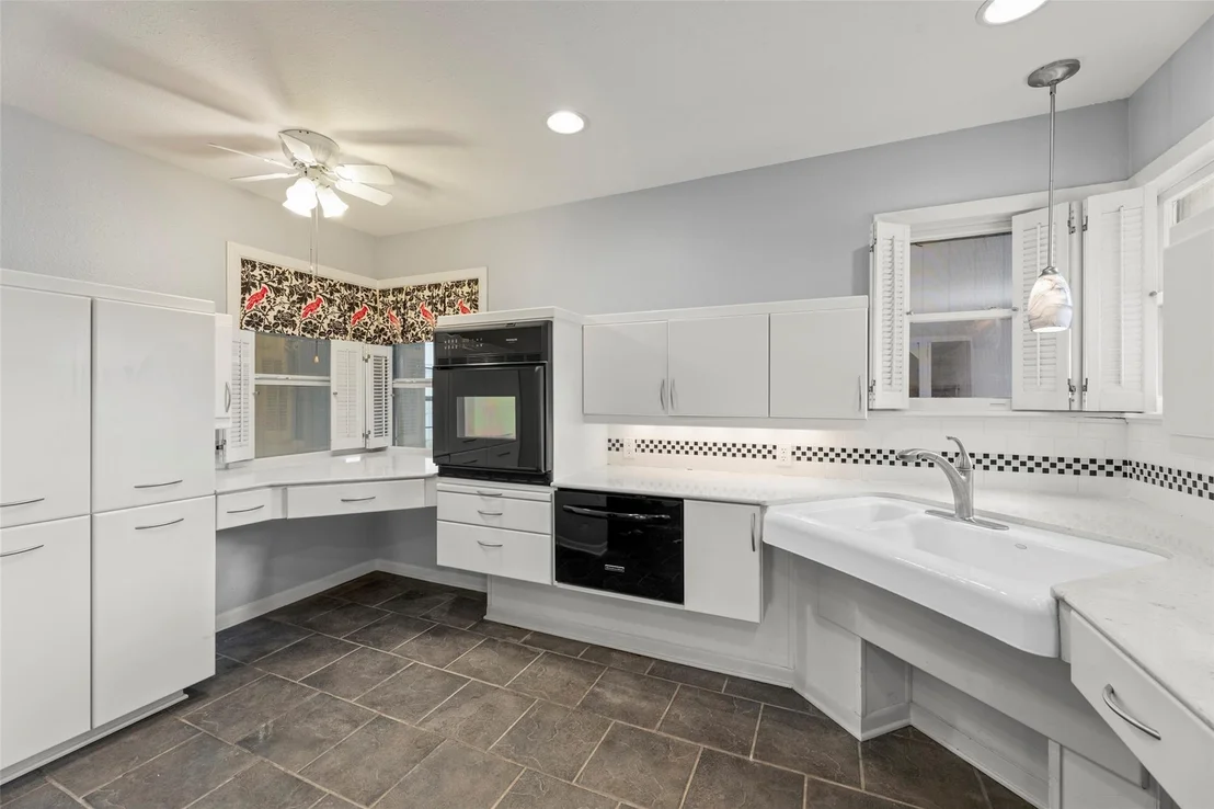 Photo of 1327 Hodges Lane