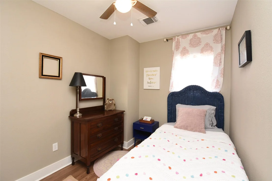 Photo of 812 Dragonfly Drive
