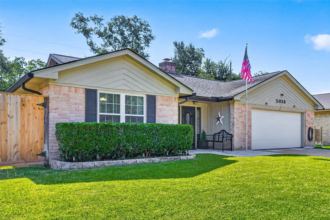 Photo of 5038 Pine Cliff Drive
