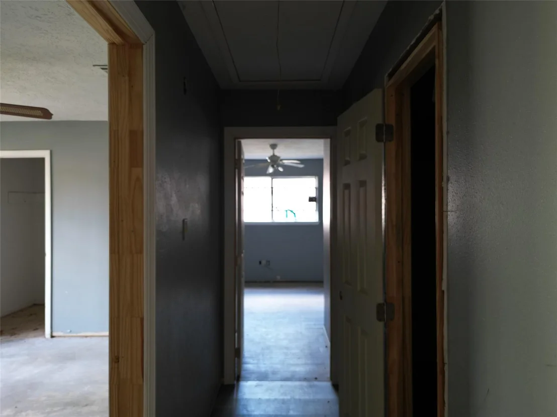 Photo of 8006 White Swan Drive