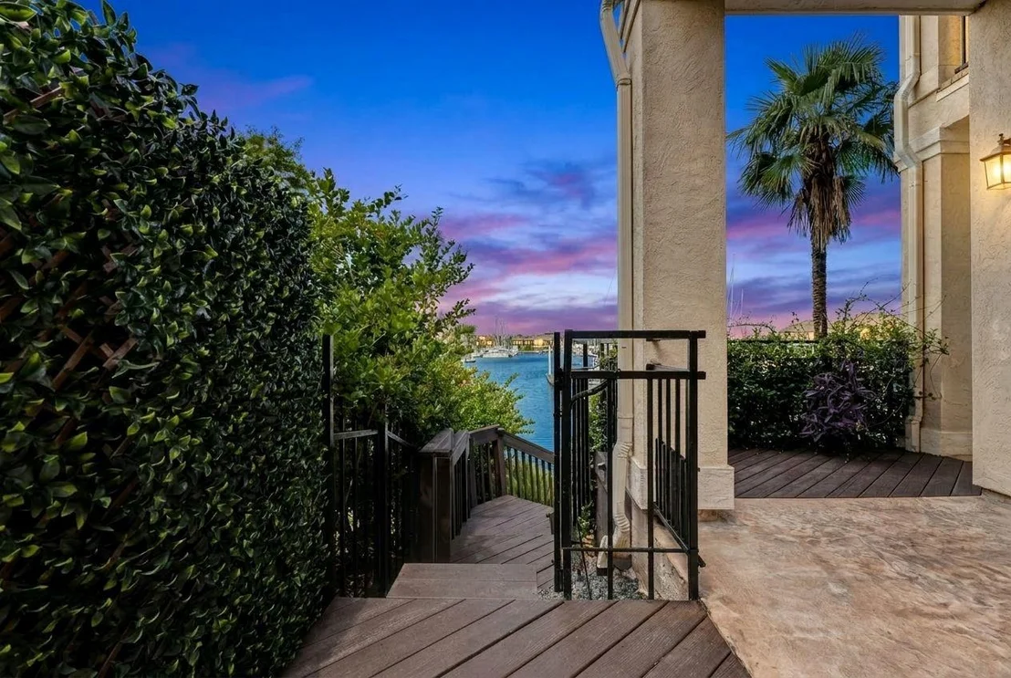 Photo of 411 Harborside Way