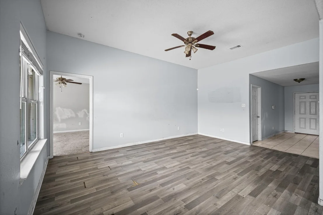Photo of 907 Marigold Road