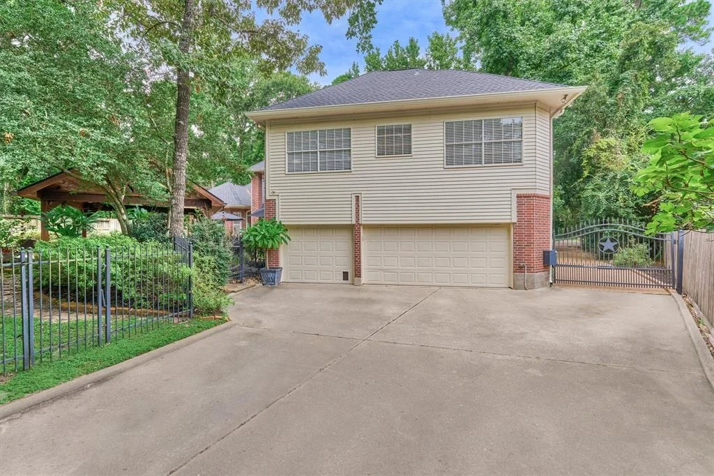 Photo of 72 Village Hill Drive