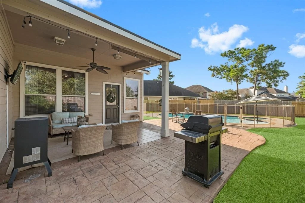 Photo of 19203 Mossy Pointe Lane