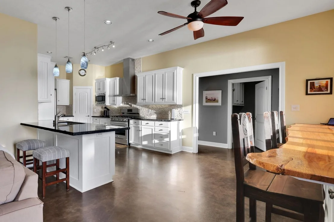 Photo of 334 Sunset Drive