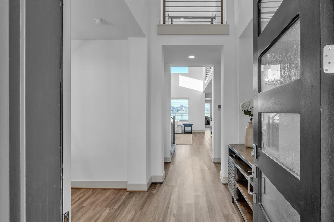 Photo of 28306 Hannahs Harbor Lane
