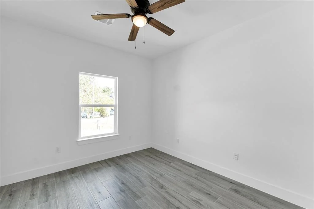 Photo of 1005 Lake View Drive