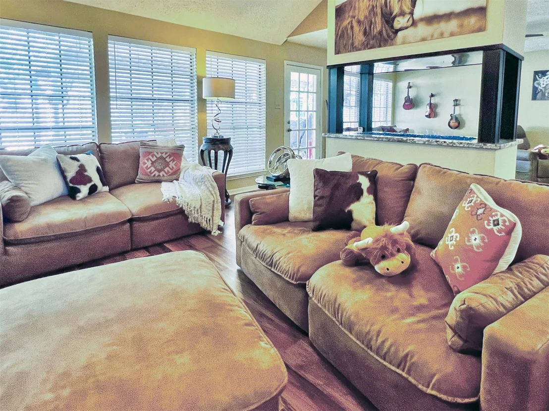 Photo of 12510 Millvan Drive