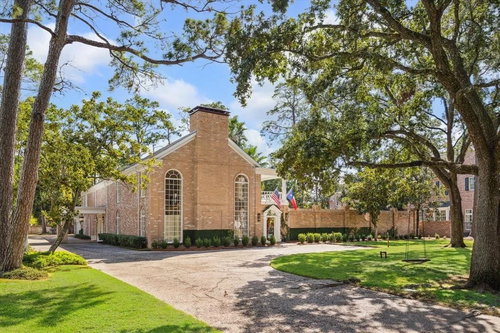 Photo of 667 Shartle Circle