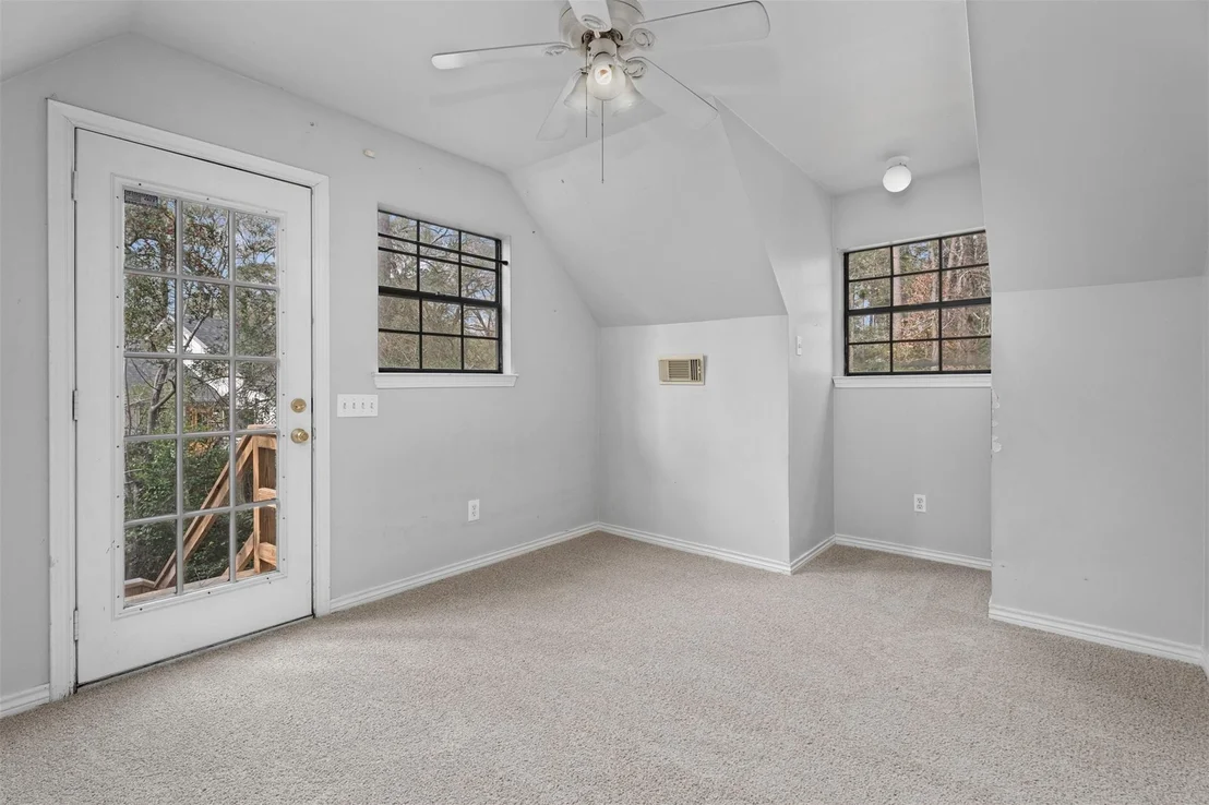 Photo of 2322 Shadow Glen