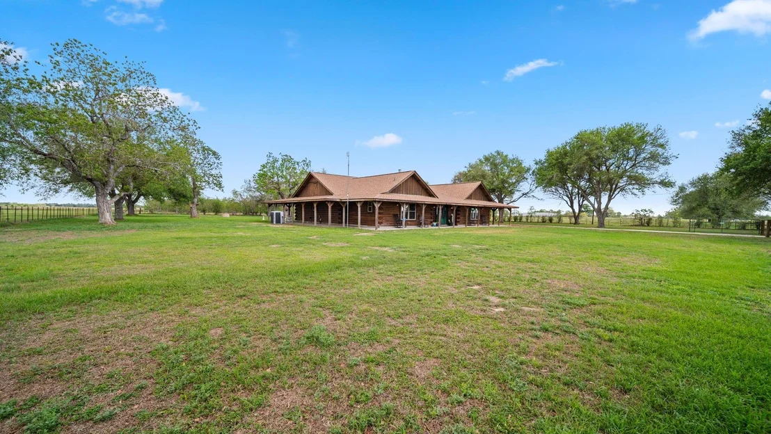 Photo of 16120 Brown Road