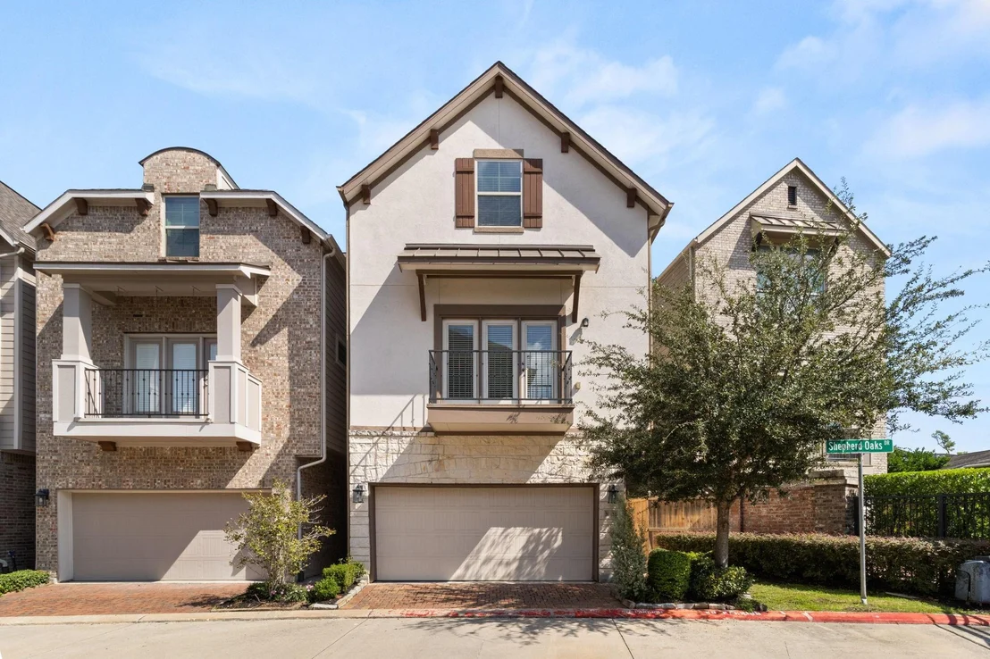 Photo of 1002 Shepherd Oaks Drive