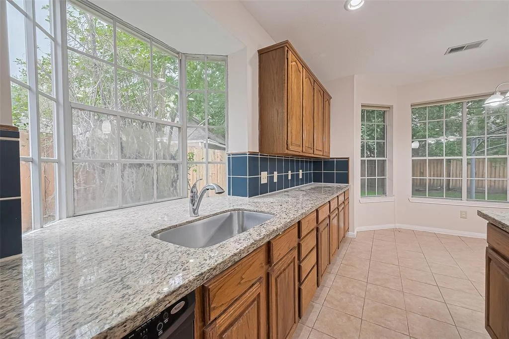 Photo of 1327 W Forest Drive