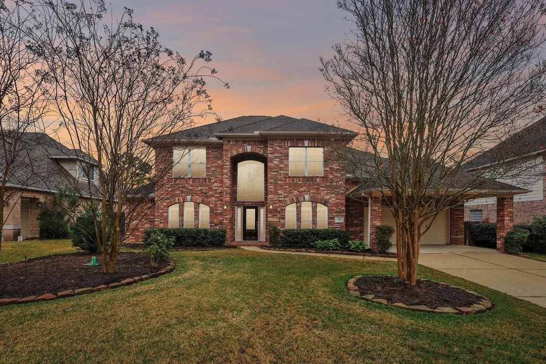 Photo of 182 N Hazelcrest Circle