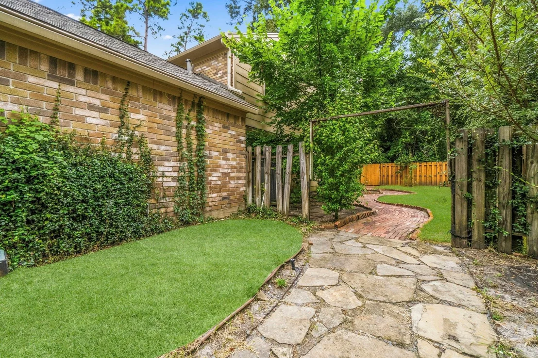 Photo of 11 Thorn Berry Place