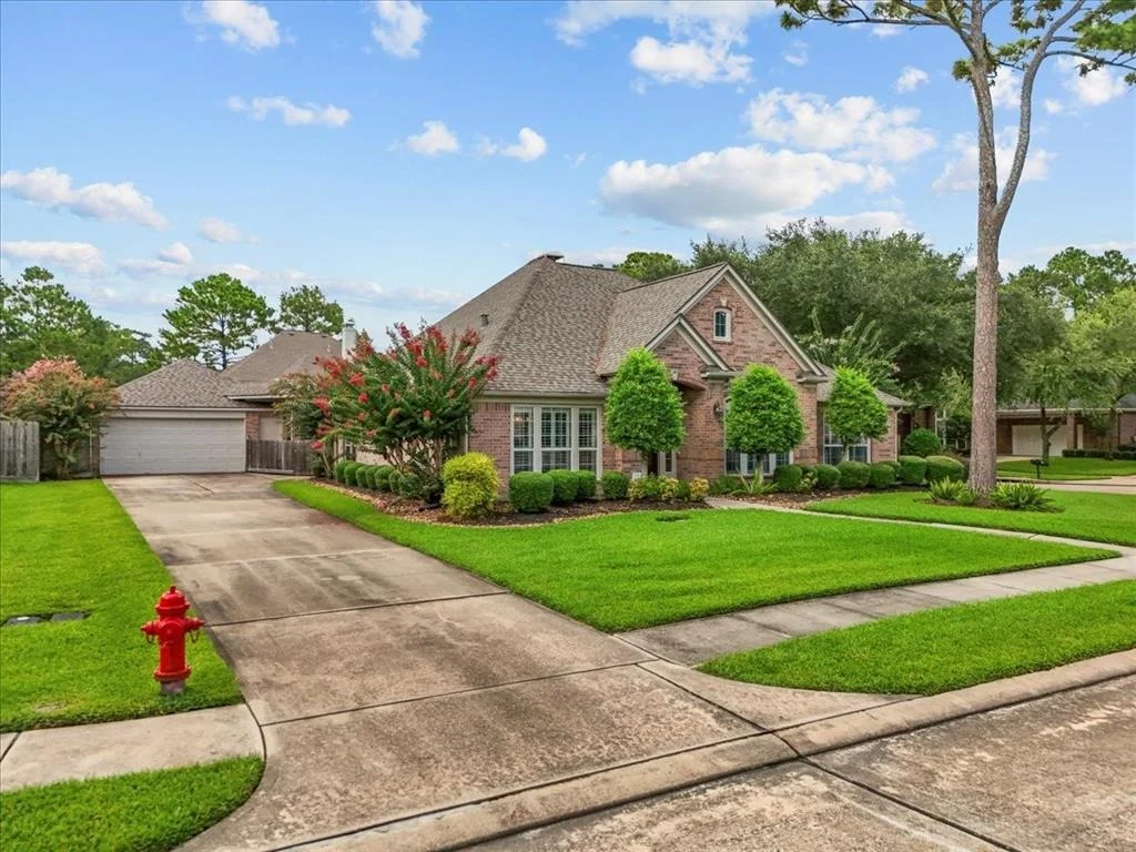 Photo of 911 Pine Breeze Drive
