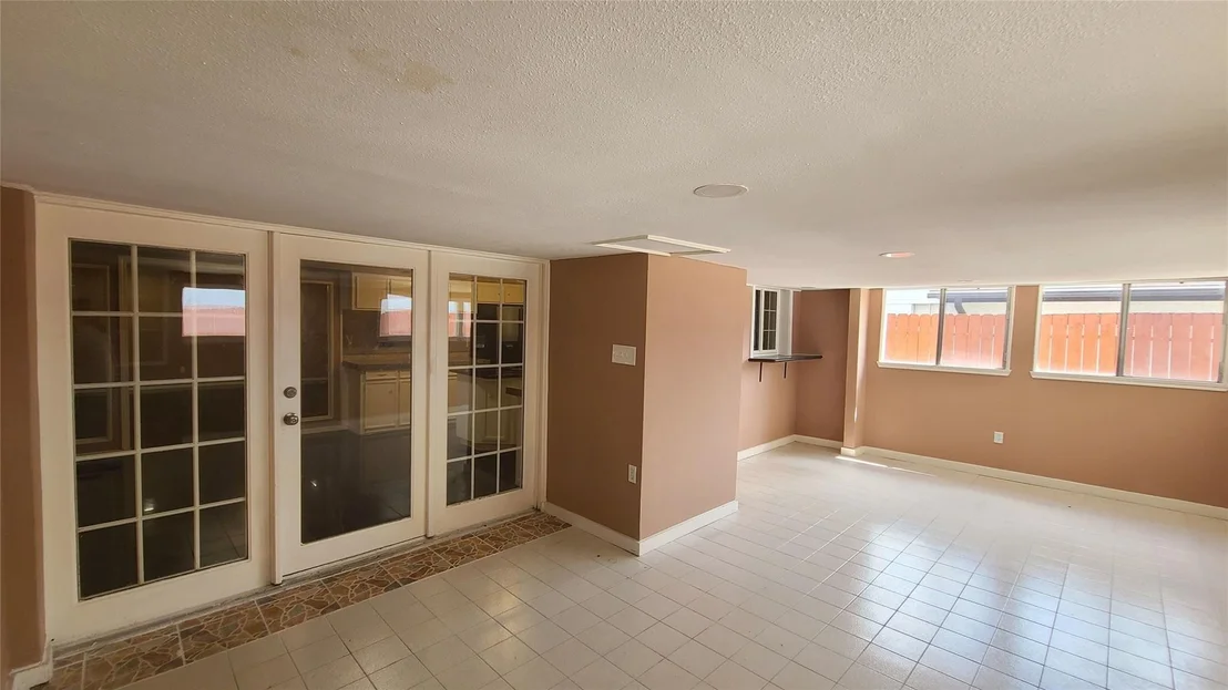 Photo of 902 Ashford Parkway