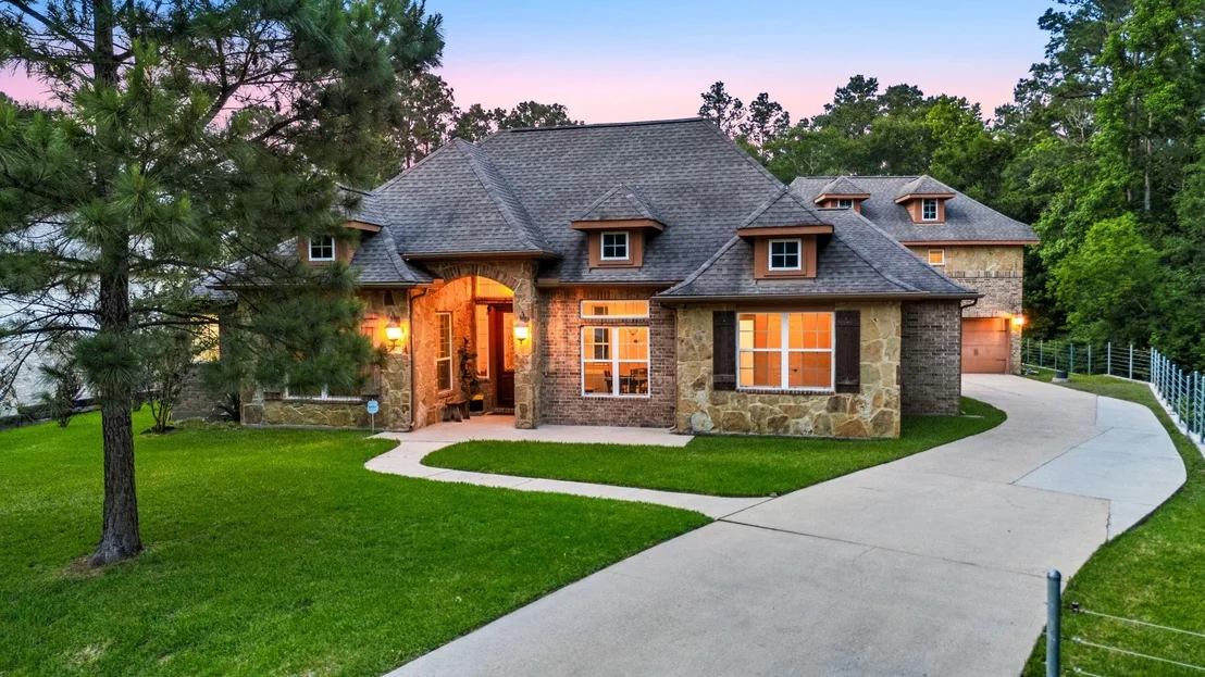 Photo of 42 Brookefield Circle