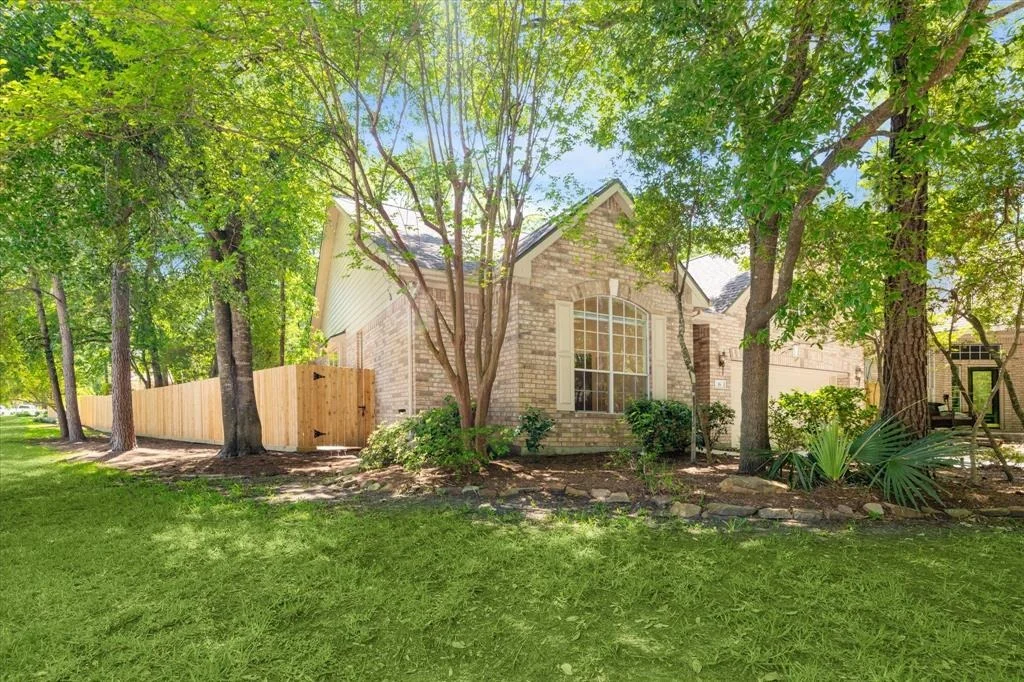 Photo of 18 Robindale Circle