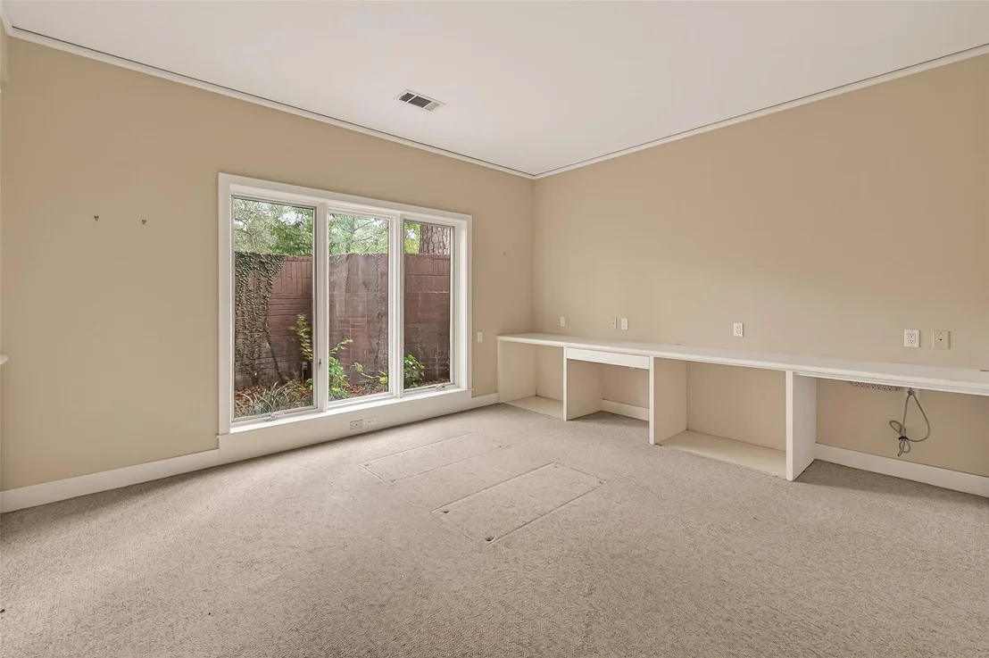 Photo of 315 Sugarberry Circle