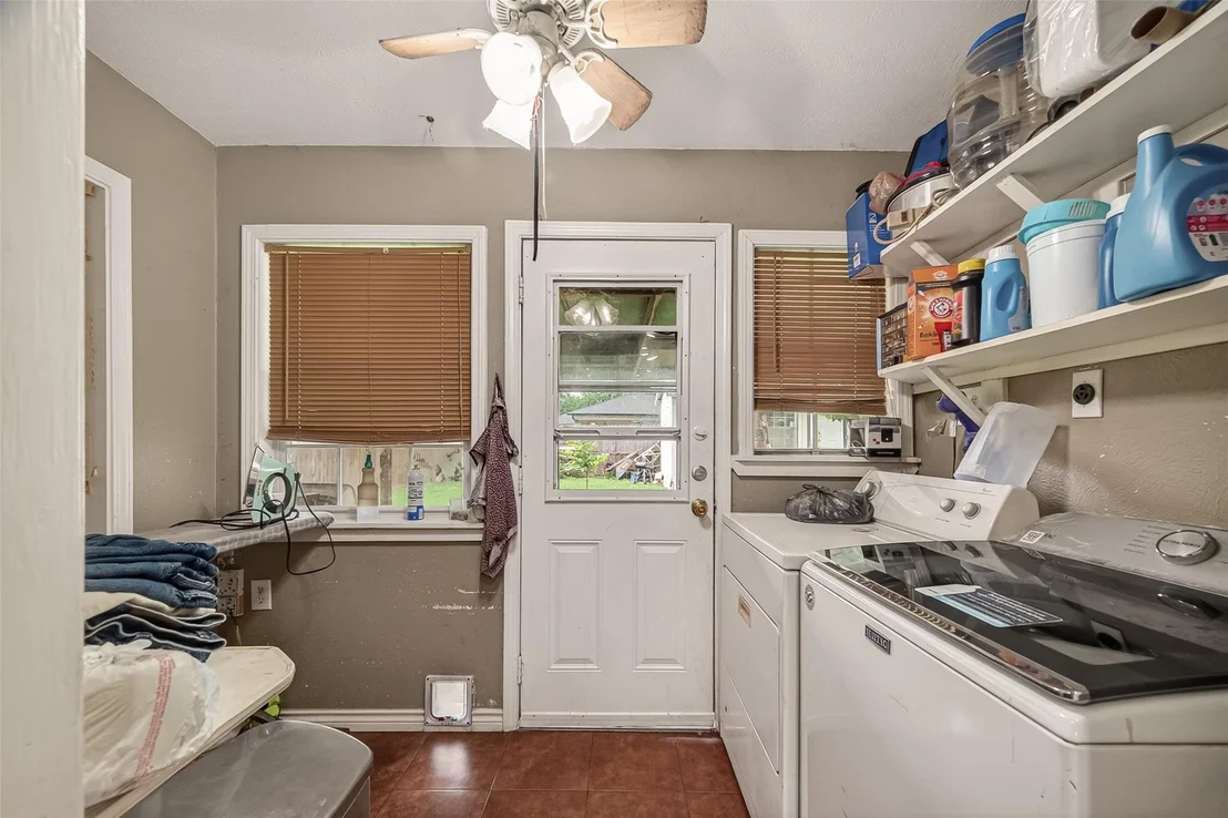 Photo of 2111 Hickory Lane