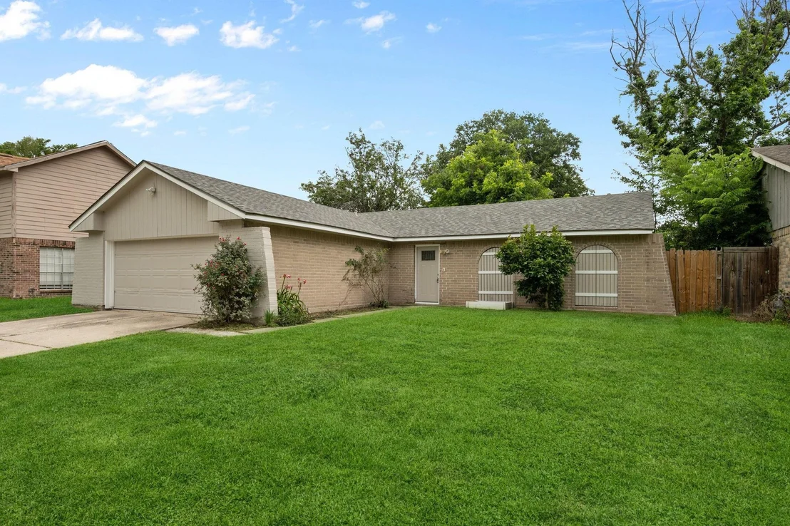 Photo of 11023 Maple Rock Drive
