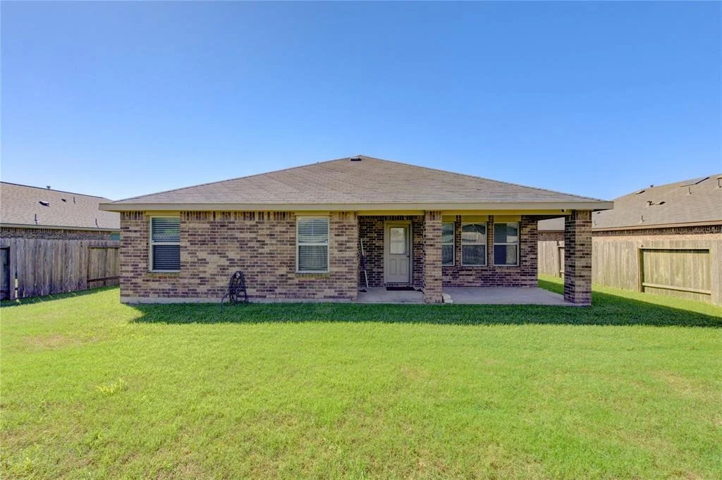 Photo of 9011 Hemlock Drive