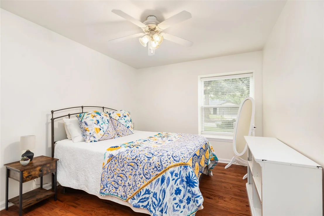 Photo of 12310 Waldemar Drive