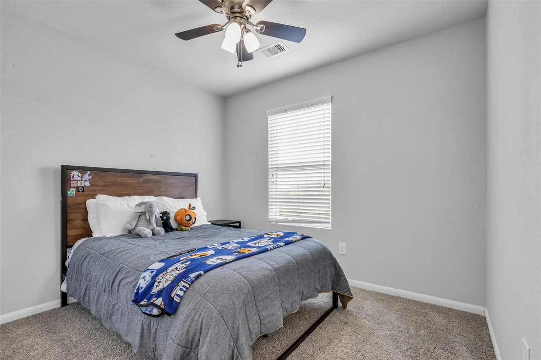 Photo of 16718 Warbler Drive