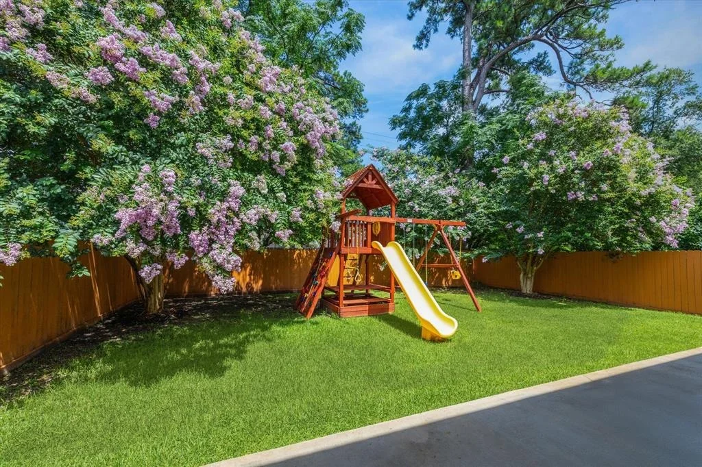 Photo of 25602 Saddlebrook Village Drive