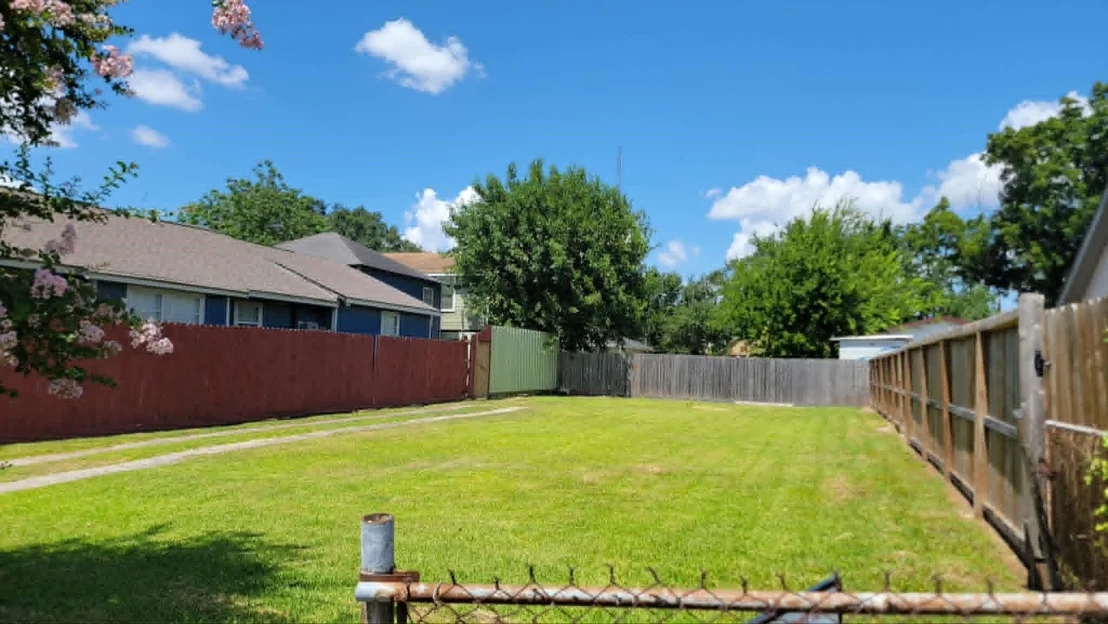 Photo of 3207 Eastex Freeway