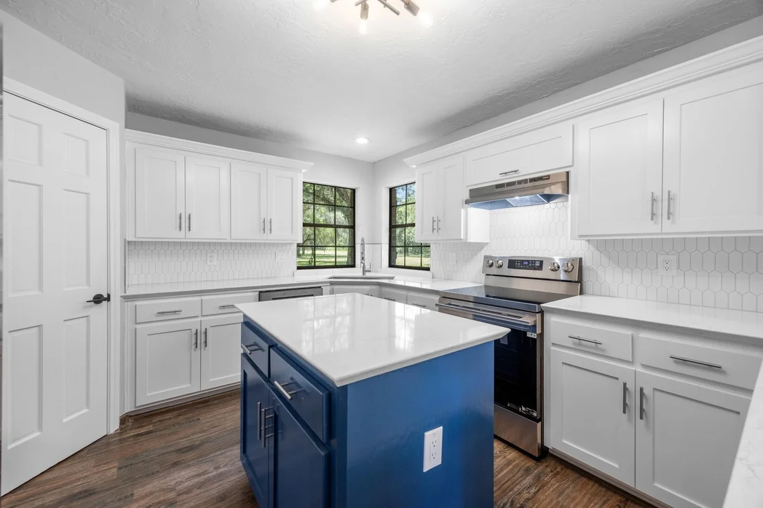 Photo of 21802 Lake View Road