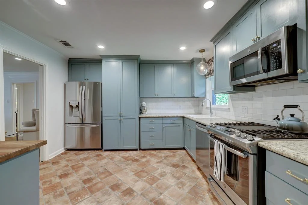 Photo of 2031 Chantilly Lane