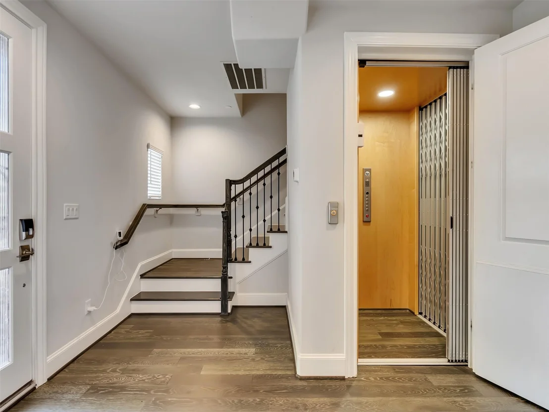 Photo of 6014 Matthew Oaks Place