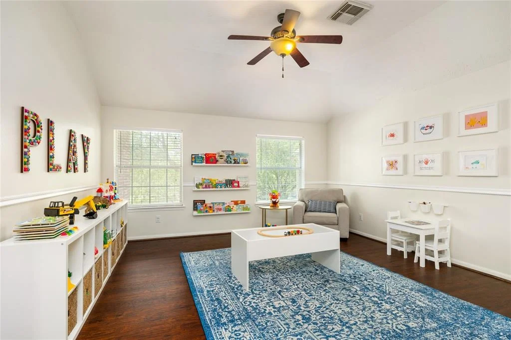Photo of 21247 Albany Park Lane