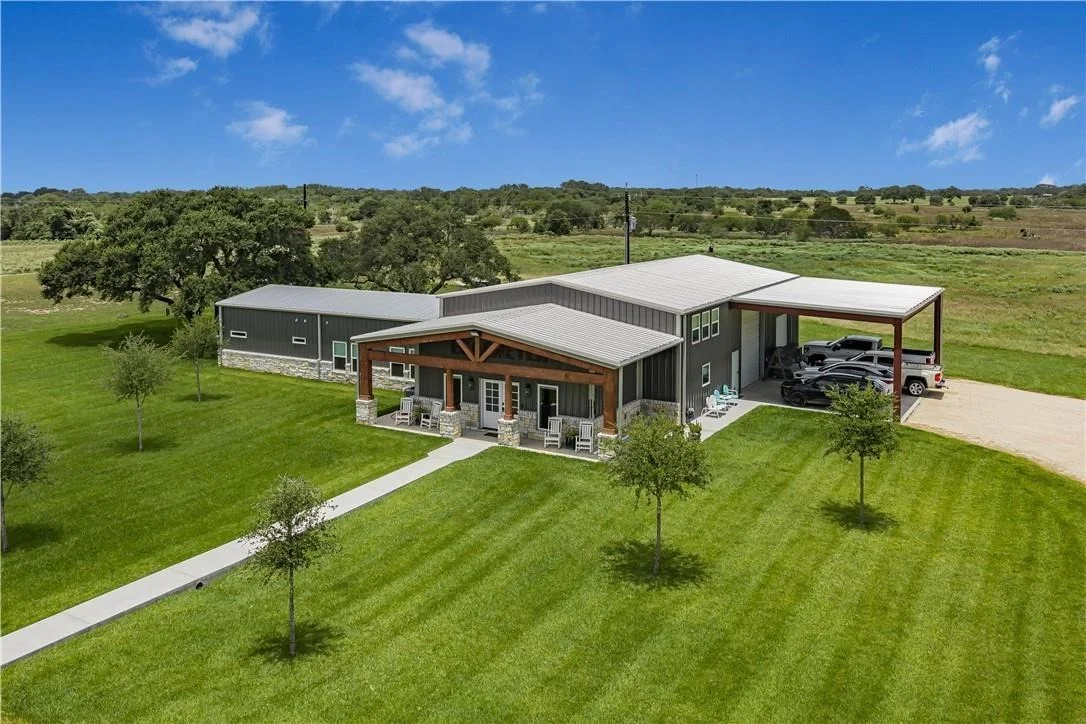 Photo of 686 Rappold Road