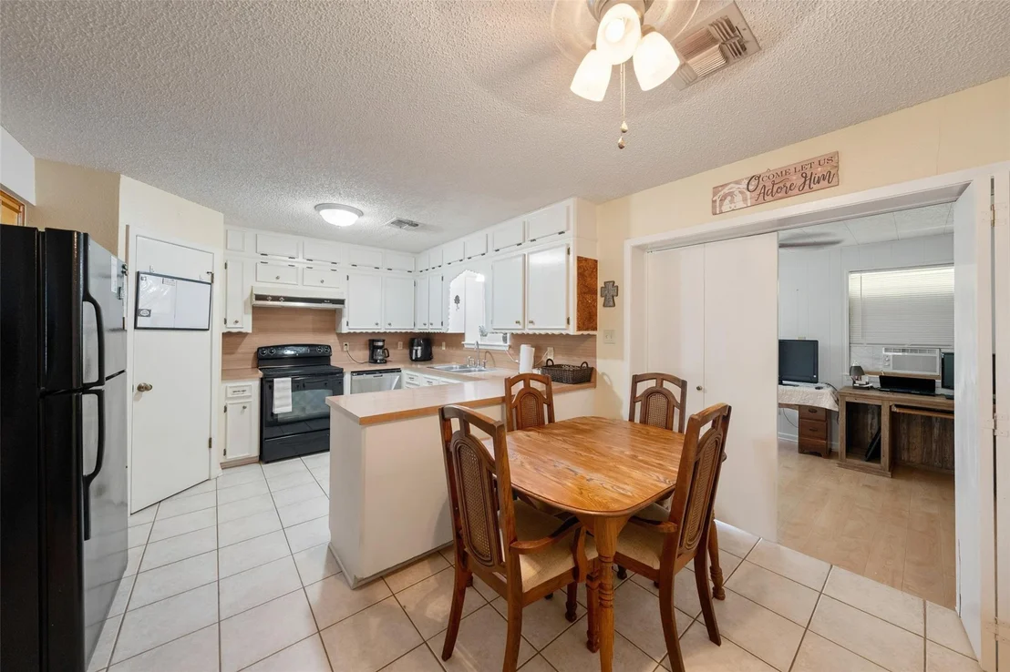 Photo of 25739 Old Howth Road
