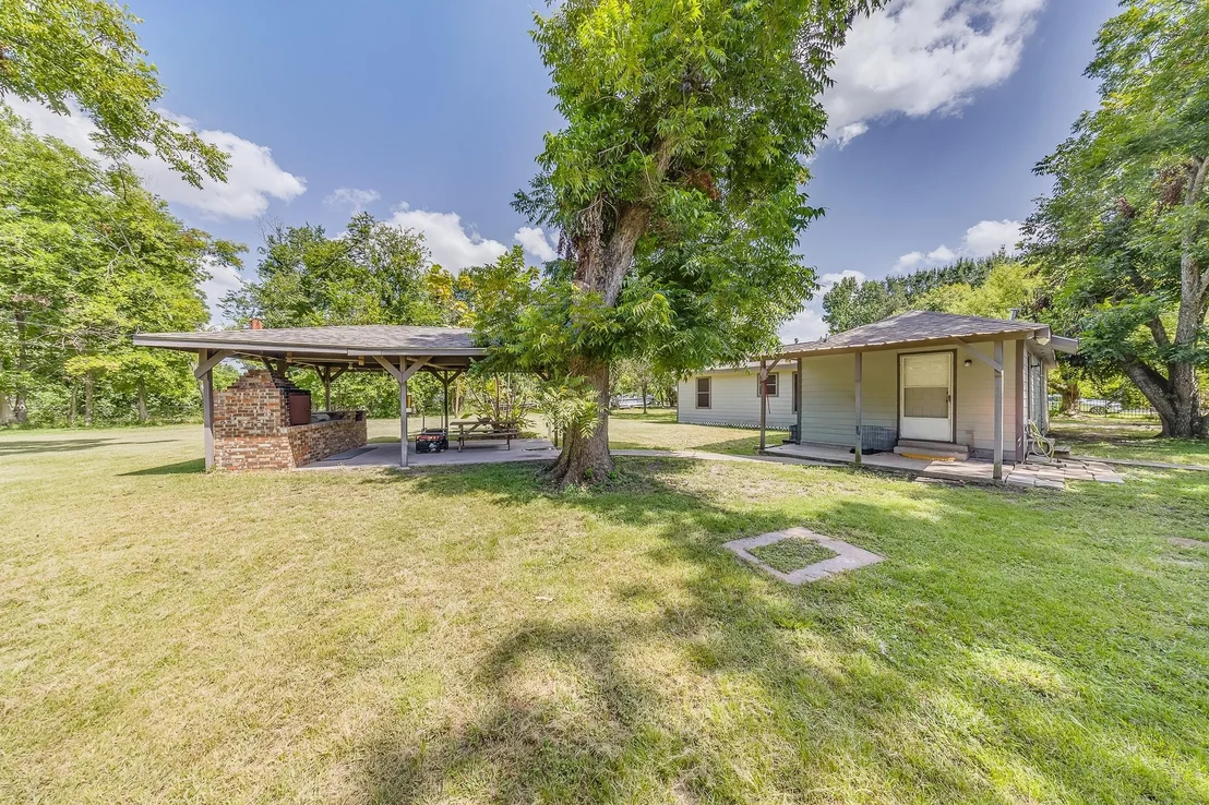 Photo of 1725 Strawn Road