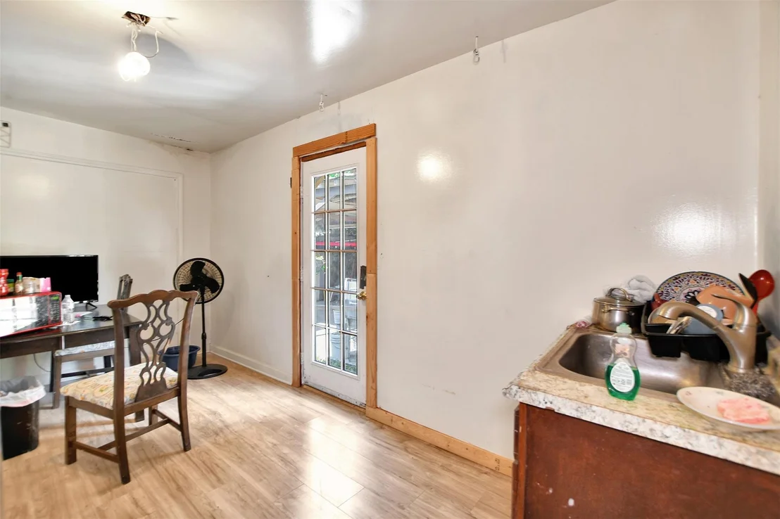 Photo of 4422 Shelton Road