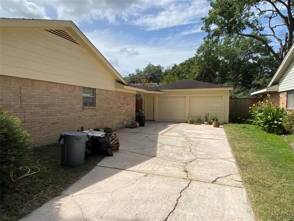 Photo of 7923 Burning Hills Drive