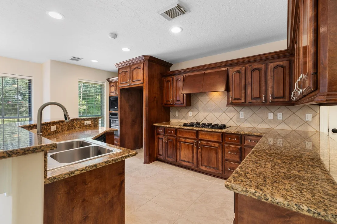 Photo of 10514 Crestwater Circle