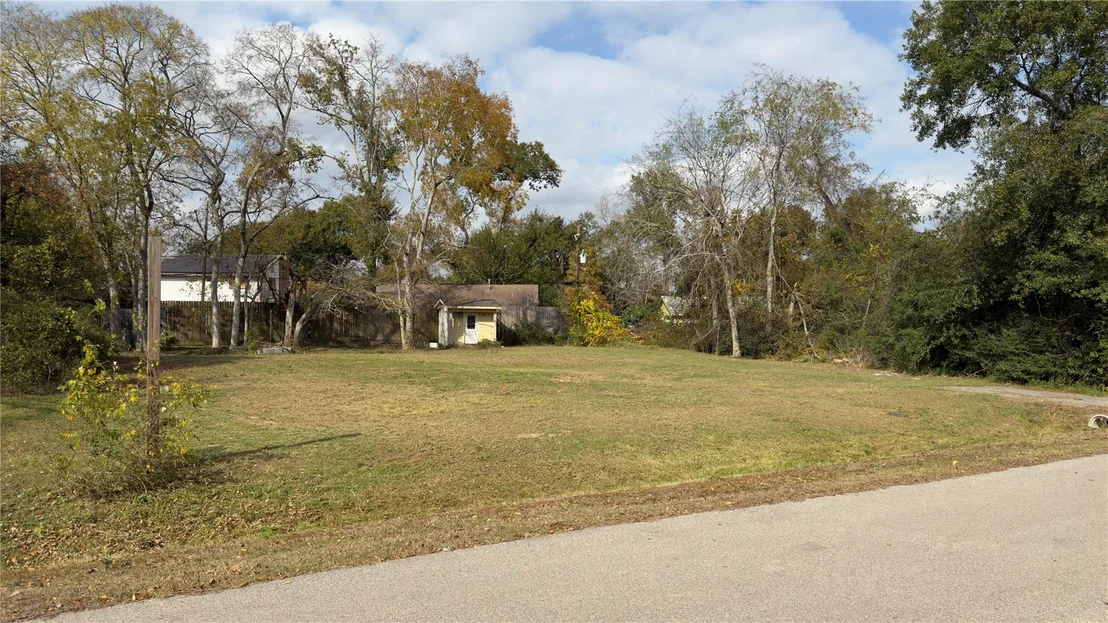 Photo of 16510 Wilderness Road