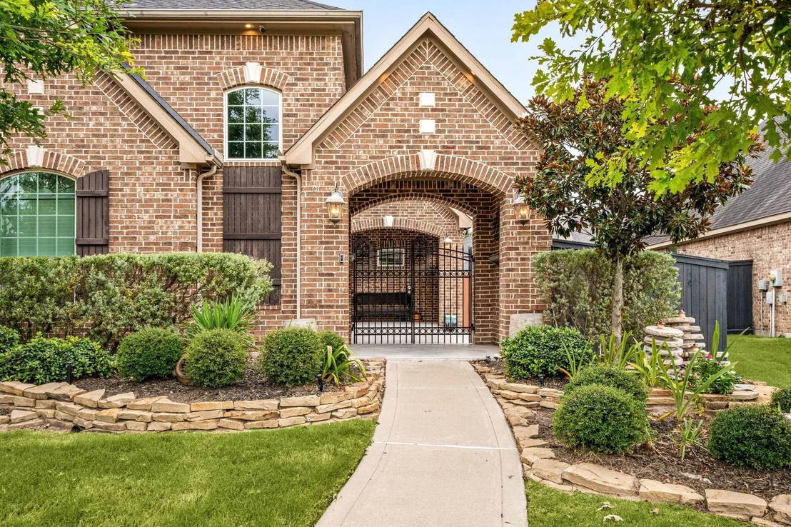 Photo of 1106 River Bow Drive