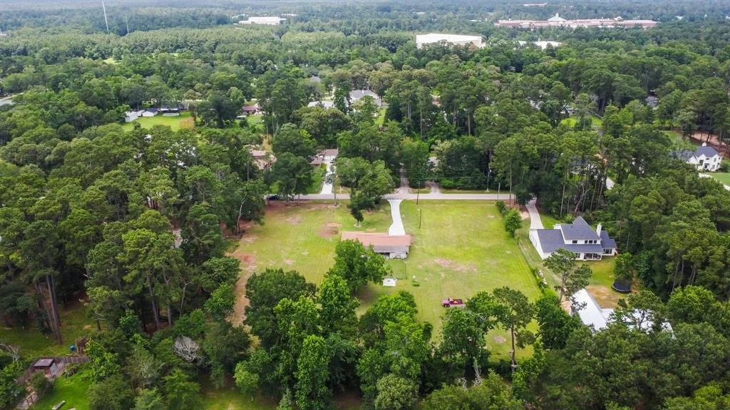 Photo of 2499 Centerline Road