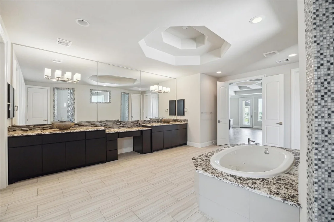 Photo of 38 Enclave Manor Drive
