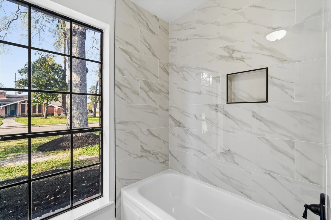 Photo of 8014 17th Green Drive