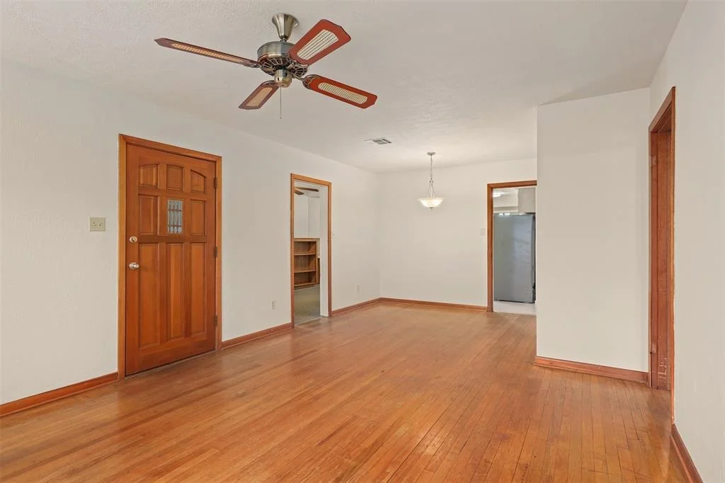 Photo of 2706 John Street