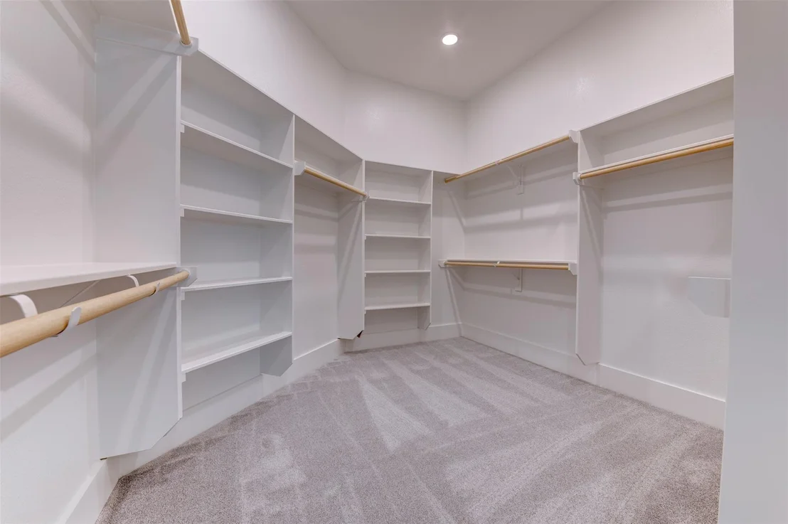 Photo of 5132 Rosslyn Road