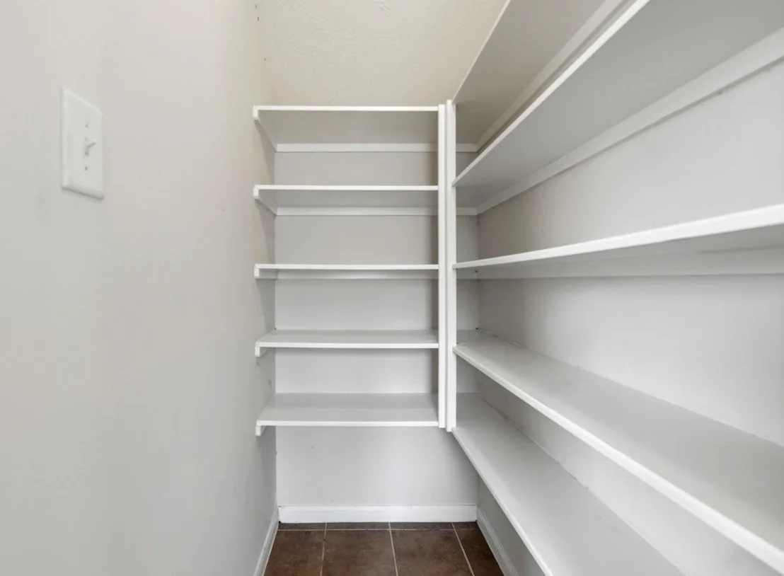 Photo of 12563 Chiswick Road