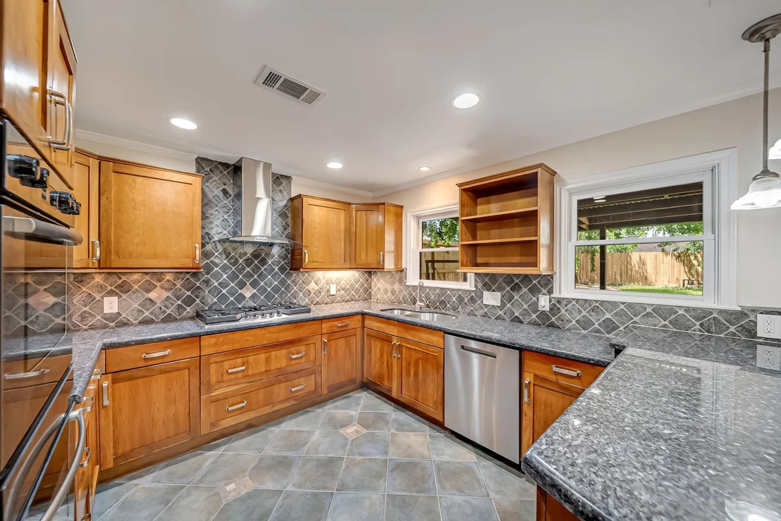 Photo of 4127 Hill Oak Drive